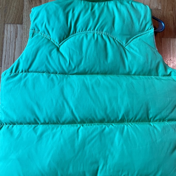 Reversible White and Green American Eagle Snap Up Winter Puffer Vest - Picture 8 of 10